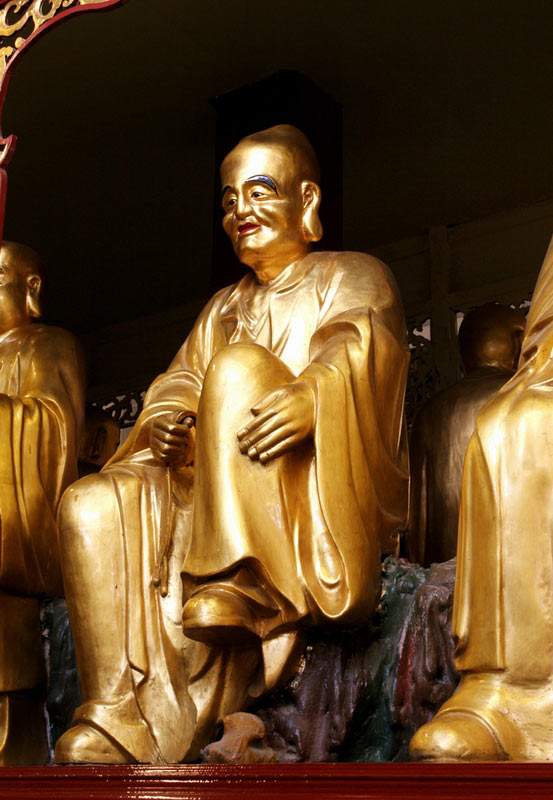 021-0410 广州华林寺五百罗汉堂的罗汉塑像
