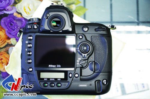 콢Nikon D3s